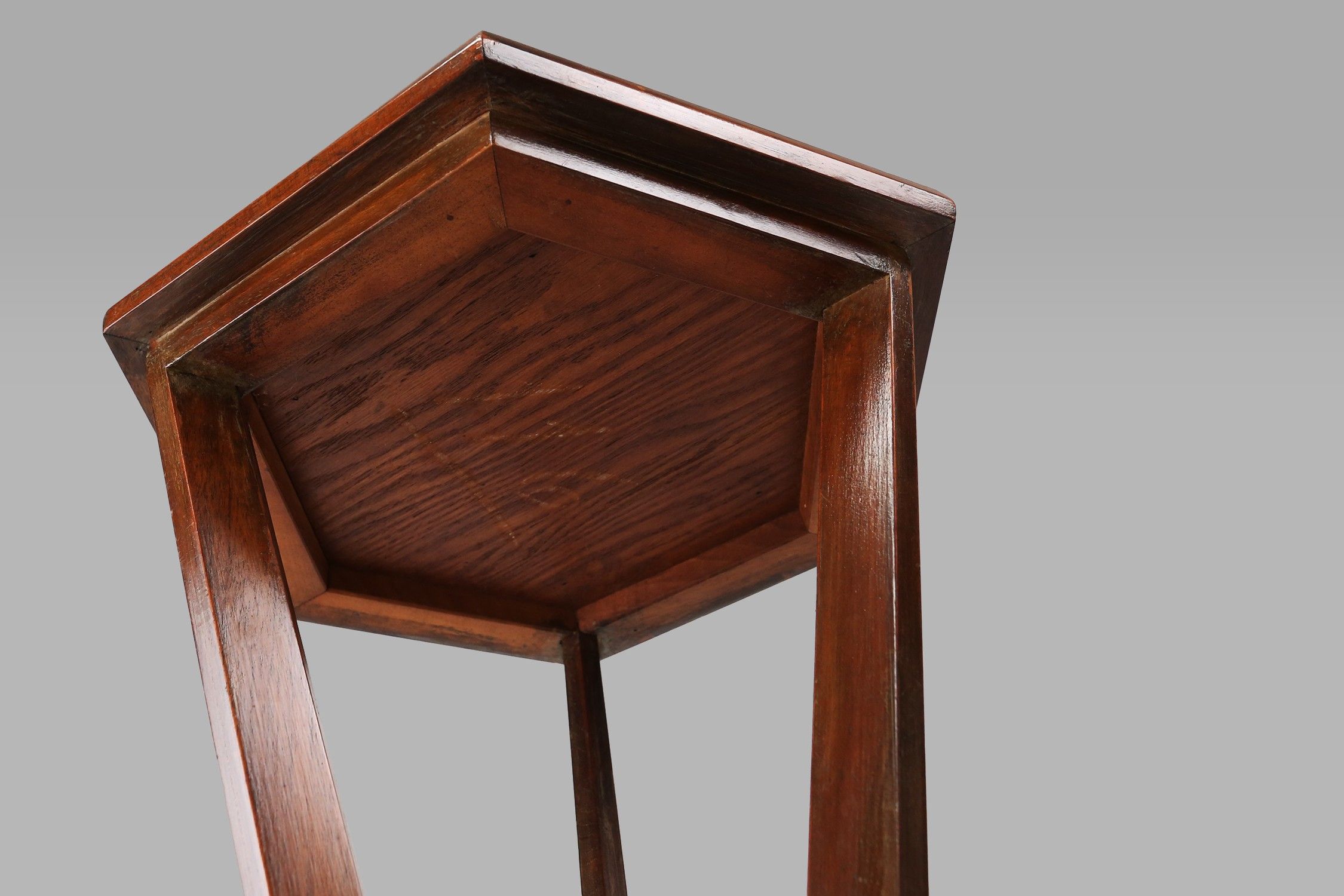 Elegant French Art Deco console in wood from the 1930sthumbnail